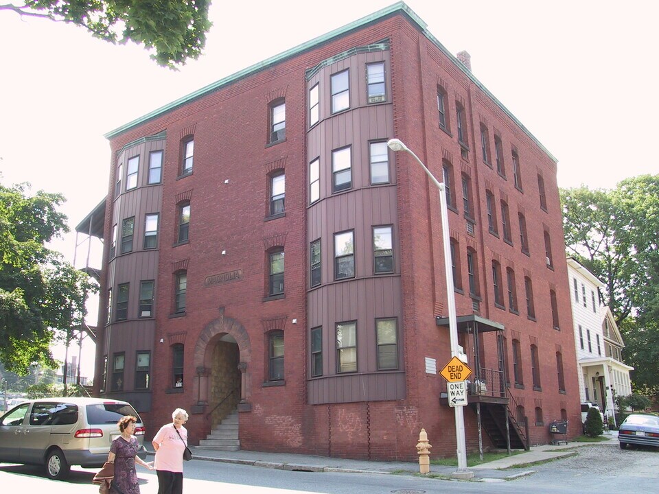 29 William St, Unit 11 in Worcester, MA - Foto de edificio