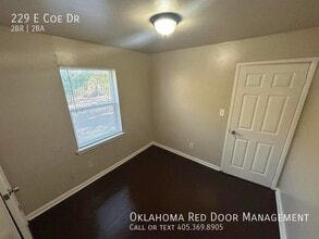 229 E Coe Dr in Midwest City, OK - Building Photo - Building Photo