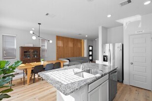 5426 Oriente Ln in Houston, TX - Building Photo