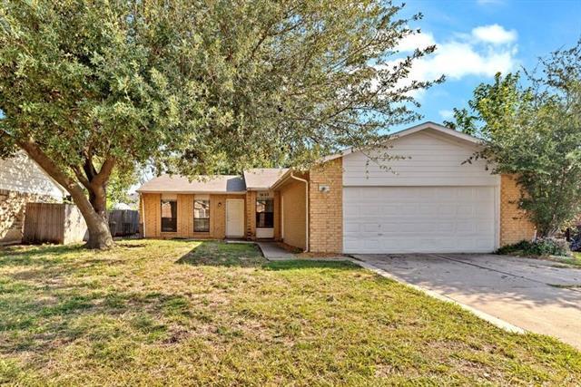 5653 Powers St in The Colony, TX - Building Photo