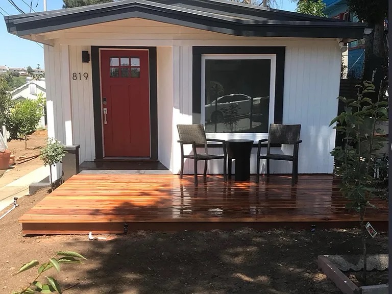 1819 N Alvarado St in Los Angeles, CA - Building Photo