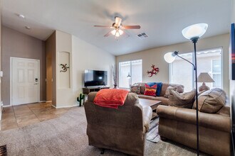 44342 Palmen Dr in Maricopa, AZ - Building Photo - Building Photo