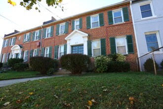 917 Quincy St NE in Washington, DC - Building Photo - Building Photo