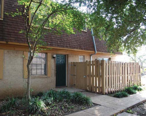 Valley Terrace Apartments in Waco, TX - Foto de edificio - Building Photo