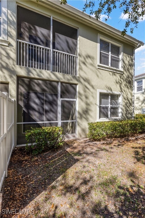 property at 1365 Mariposa Cir