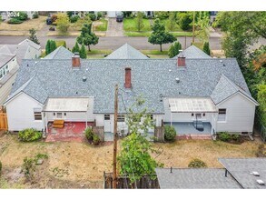 735 E 23rd Ave in Eugene, OR - Building Photo - Building Photo