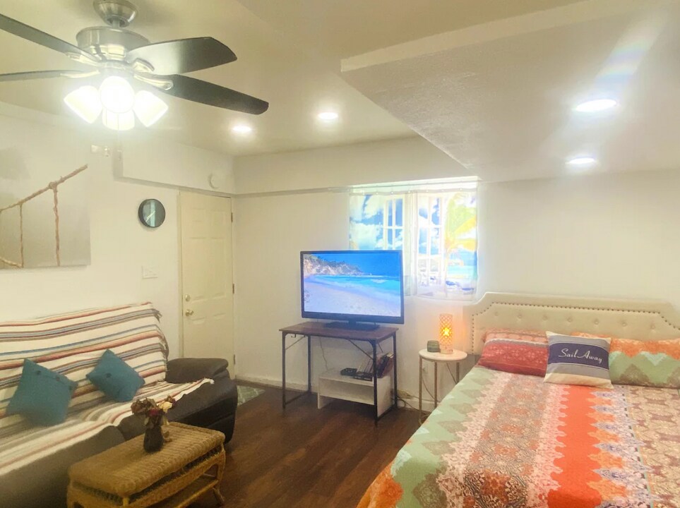 604 17th St in Huntington Beach, CA - Building Photo