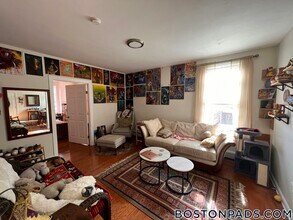 75 Putnam St in Boston, MA - Foto de edificio - Building Photo