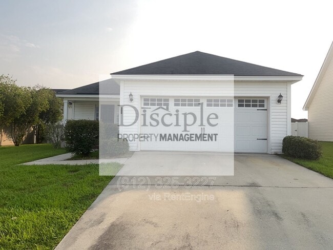 202 Scarlett Ln in Richmond Hill, GA - Building Photo - Building Photo