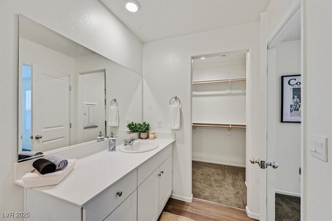 property at 1906 Arietta Vista Street