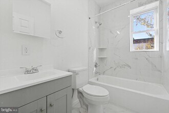 3827 Cambridge St in Philadelphia, PA - Building Photo - Building Photo