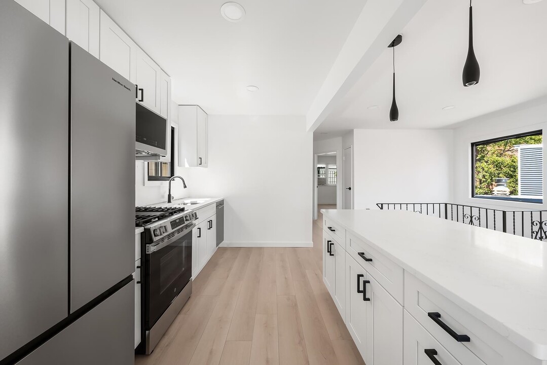 503 Palisade Ave in Union City, NJ - Building Photo