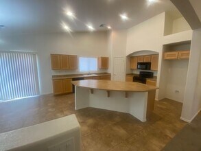 3800 Heather Ave in Kingman, AZ - Building Photo - Building Photo