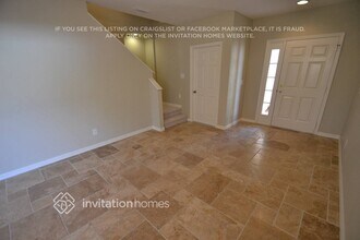 10301 Lakeside Vista Dr in Riverview, FL - Foto de edificio - Building Photo