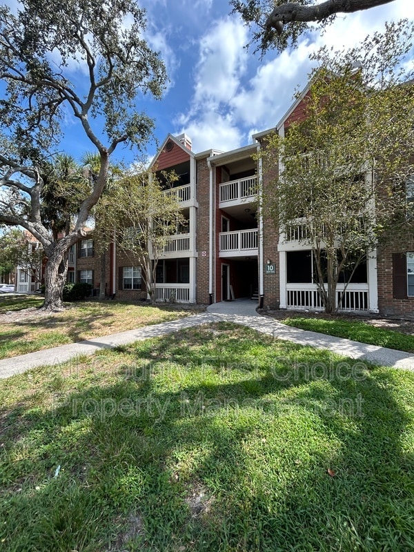 property at 10200 Gandy Blvd N