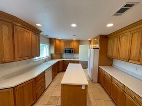 2002 Hill Meadow Pl in Danville, CA - Building Photo - Building Photo