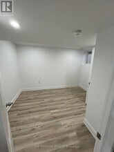 23 Bleasdale Ave in Brampton, ON - Building Photo - Building Photo