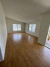 8026 Clearfield Dr in Myrtle Beach, SC - Foto de edificio - Building Photo