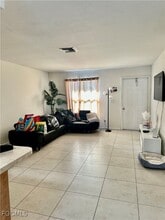 1203 NE 8th Terrace in Cape Coral, FL - Building Photo - Building Photo