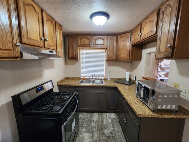 270 C St in Patterson, CA - Building Photo - Building Photo