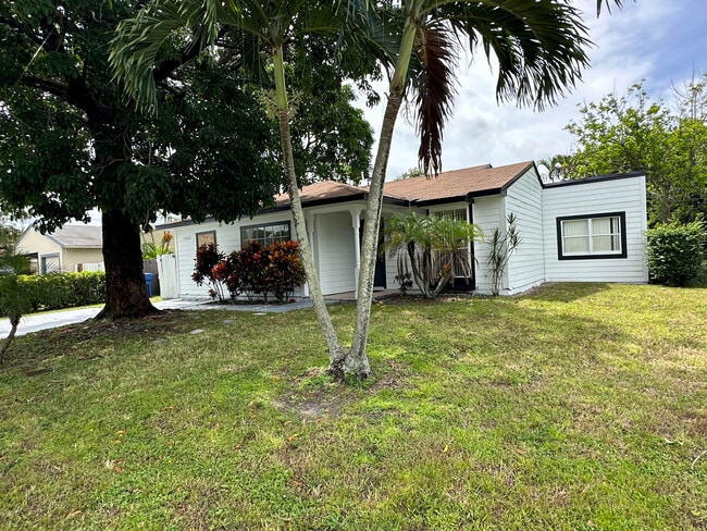 property at 10682 Fascination Ln