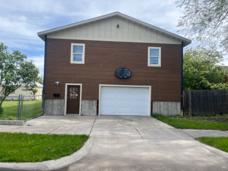 205 S K St in Livingston, MT - Building Photo