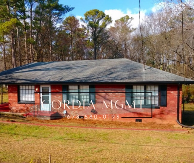 property at 376 South Gordon Rd SW