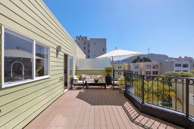 1545 Lincoln Way in San Francisco, CA - Building Photo - Building Photo