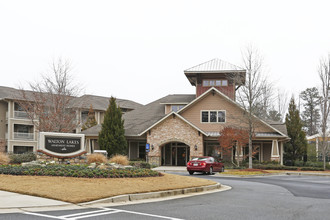 Walton Lakes in Atlanta, GA - Foto de edificio - Building Photo