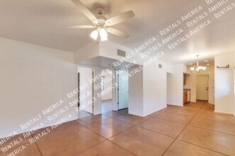1009 E Halcyon Rd in Tucson, AZ - Building Photo - Building Photo