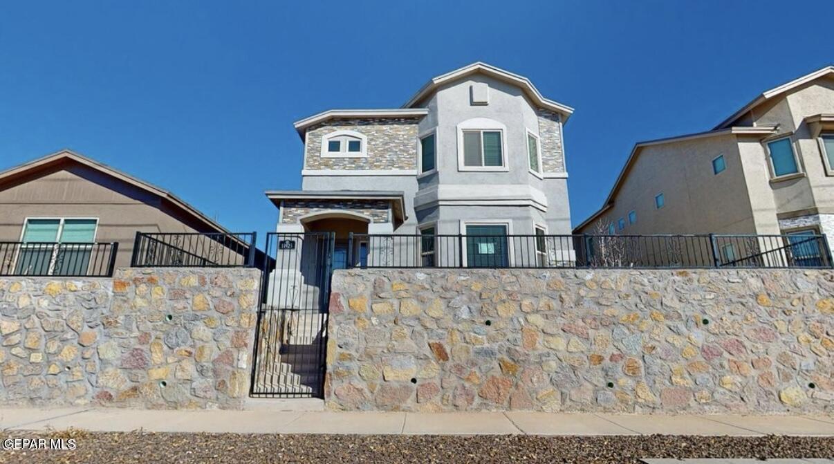 14925 Pebble Hills Blvd in El Paso, TX - Building Photo