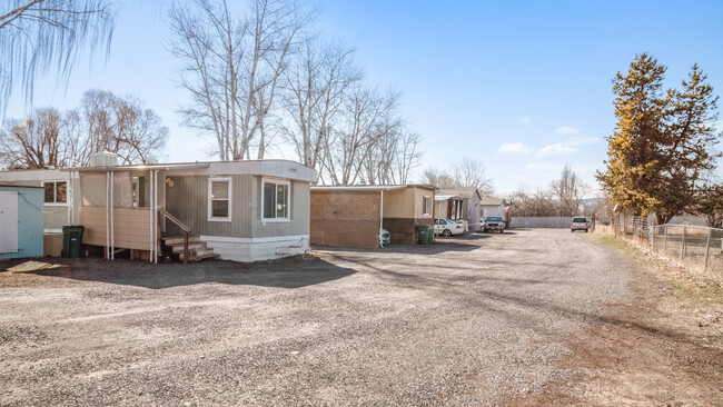 1604 Hope St in Klamath Falls, OR - Building Photo - Building Photo