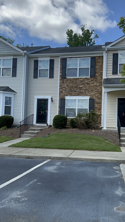 21 Arbor Hl Pl in McLeansville, NC - Building Photo