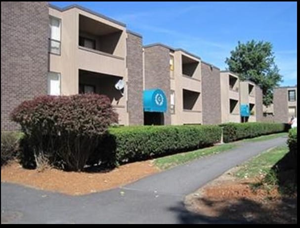 property at 52 Shrewsbury Green Dr