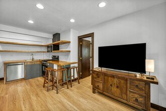 638 N Martin Dr in Zephyr Cove, NV - Building Photo - Building Photo