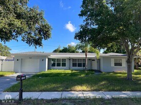 1560 Palmetto St in Clearwater, FL - Building Photo