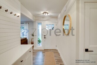 14046 Meridian Ave N in Seattle, WA - Building Photo - Building Photo