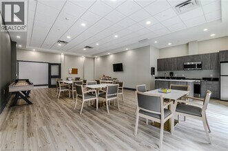 152 N Park St in Brantford, ON - Building Photo - Building Photo