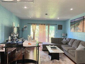 2230 S Piney Point Rd in Houston, TX - Building Photo - Building Photo