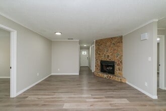 10007 Takomah Trail in Tampa, FL - Building Photo - Building Photo