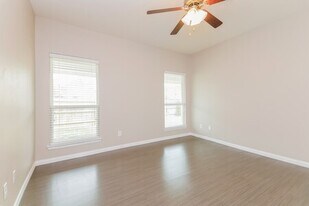 313 Caladium Dr in Forney, TX - Building Photo