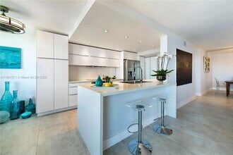 12000 N Bayshore Dr in North Miami, FL - Building Photo - Building Photo