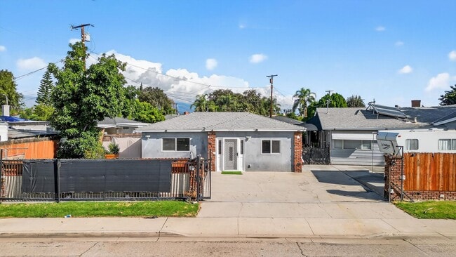 1216 Butterfield Rd in Pomona, CA - Building Photo - Building Photo