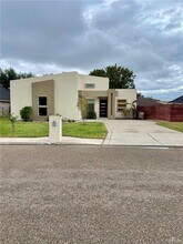 38 Isaiah St in Edinburg, TX - Building Photo - Building Photo