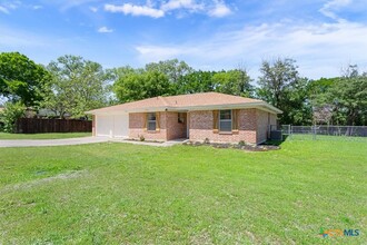 348 Co Rd 4876 in Copperas Cove, TX - Building Photo - Building Photo