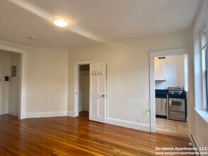 42 Brainerd Rd, Unit 11 in Boston, MA - Building Photo - Building Photo