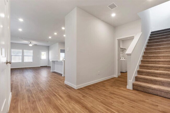 11916 Whirlaway Dr in Willis, TX - Building Photo - Building Photo