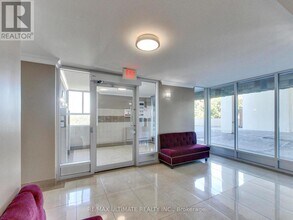 541 Blackthorn Ave in Toronto, ON - Building Photo - Building Photo