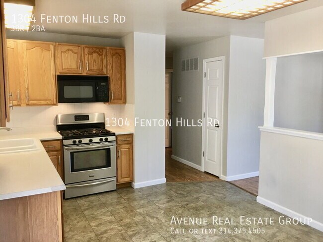 1304 Fenton Hills Rd in Fenton, MO - Building Photo - Building Photo