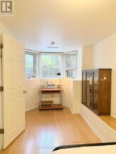 490 Windermere Ave in Toronto, ON - Building Photo - Building Photo